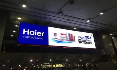 中国·青岛号抵达孟买港,海尔印度“粉丝团”岸边欢迎