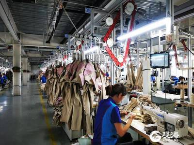 从量体到服装制版几秒钟搞定！青岛试水“犀牛智造工厂”引领服装产业数字化转型